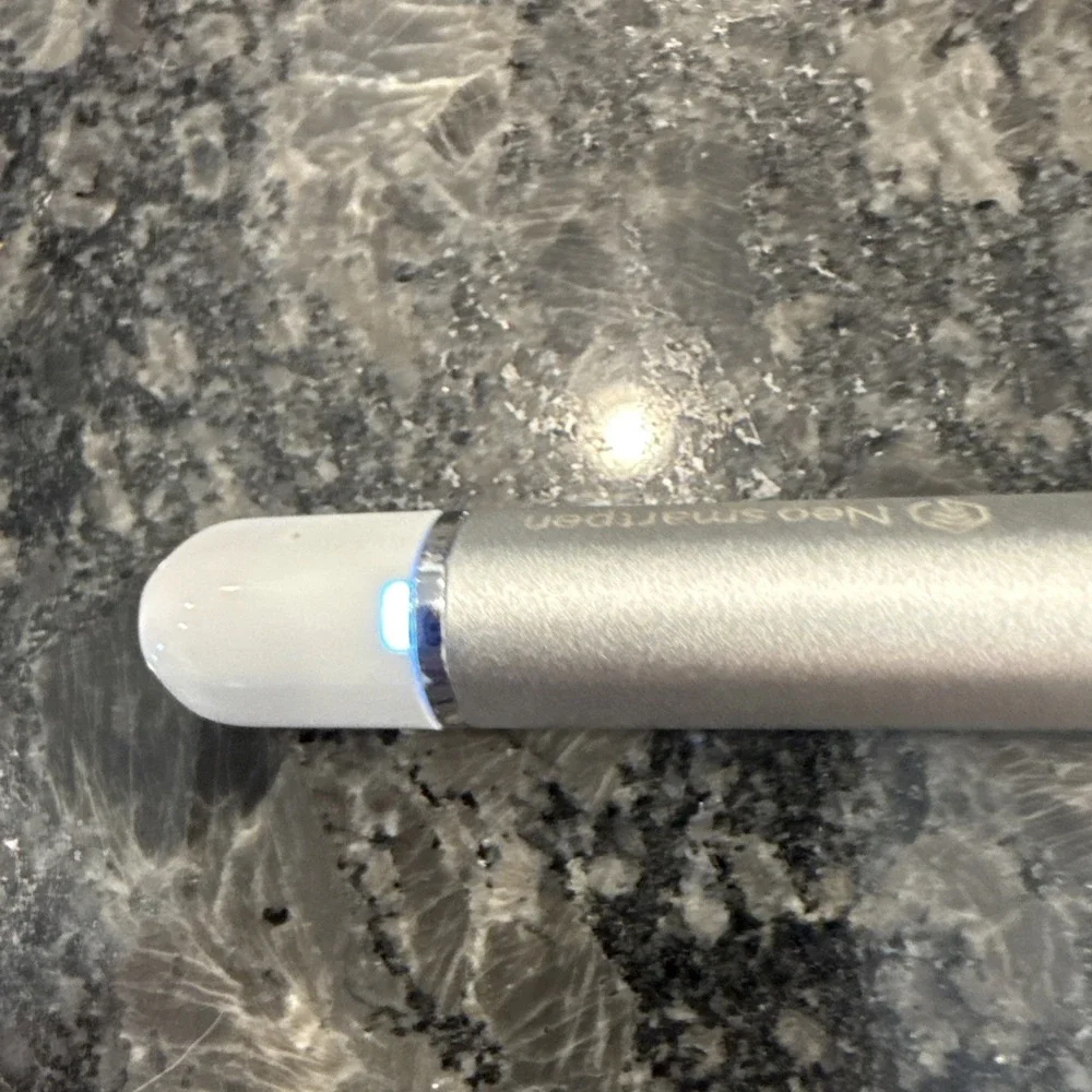NEO SMARTPEN N2 Bluetooth Digital Rechargeable Pen NWP-F110 W/Charging Cable